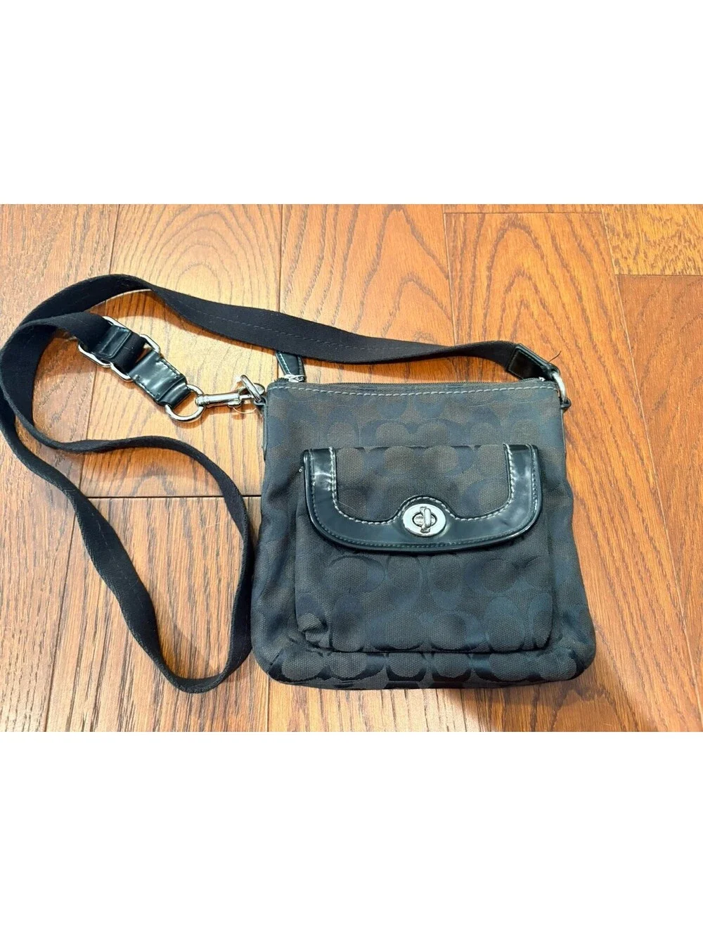 Coach Signature C Poppy Swingpack Crossbody Bag Black Monogram Canvas Turnlock